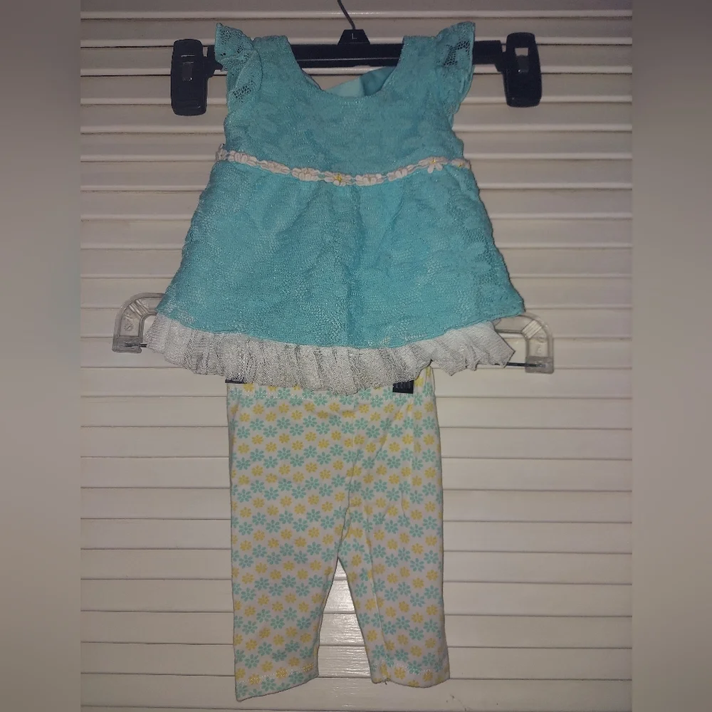 🎁 10/$25-Teal lacey outfit with flower accents,  0- 3 months